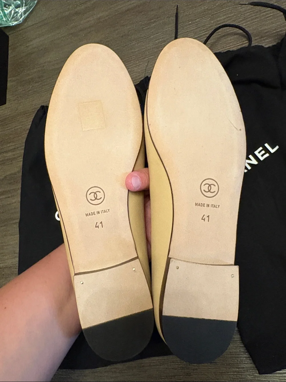 CHANEL Beige and Black Cap-Toe Leather Ballet Flats